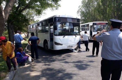 ДТП с участием автобуса в Баку: погиб человек - ФОТО