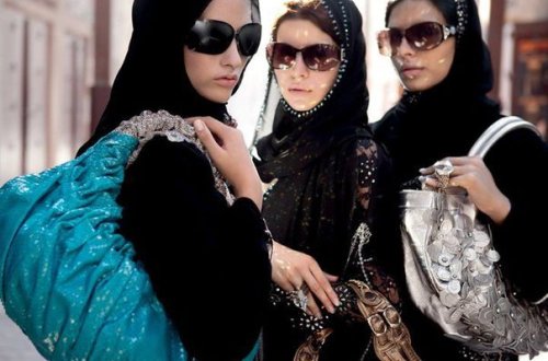 Женщина притворилась женой арабского шейха и обокрала ювелирный бутик