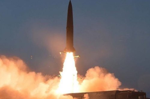 КНДР провела запуск двух неопознанных снарядов с берега Японского моря