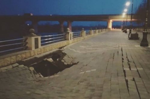 Yevlaxda bulvar ÇÖKDÜ: Altında turbalar olub - FOTO