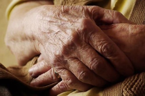 В Хызы ограбили пожилую женщину - ФОТО