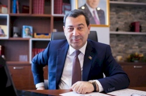 Səməd Seyidov Paşinyanı yıxdı-sürüdü: “Kişisənsə...”