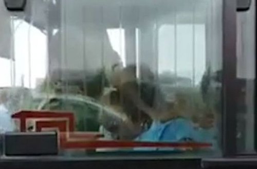 Azərbaycanda DƏHŞƏTLİ HADİSƏ: Sürücü sükan arxasında öldü - VİDEO