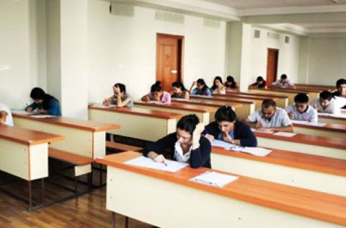 В Азербайджане будет проведен очередной экзамен для приема на государственную службу