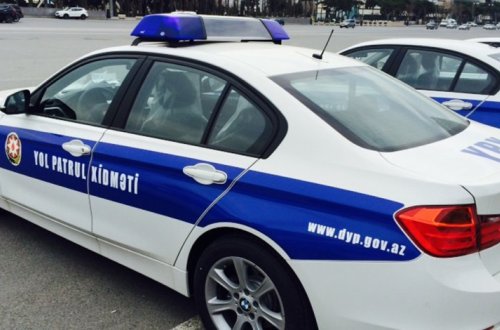 Дорожная полиция Баку предупредила водителей в связи с дождливой погодой