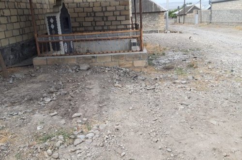 Bələdiyyə sədrinin Şəhidə hörmətsizliyi davam edir- FOTOLAR