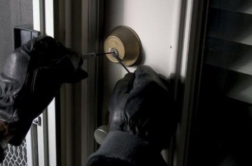 Videomontaj studiyasını qarət etdilər, oğrular axtarılır