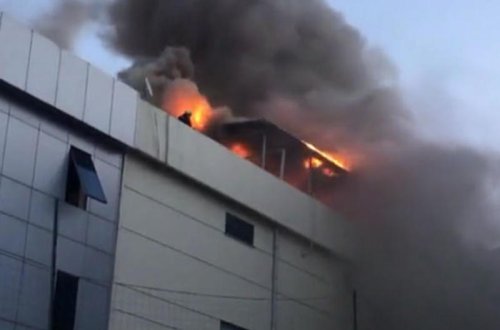 SON DƏQİQƏ! Şəhərin mərkəzində otel yanır