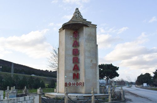 Kanalizasiya borusu partladı, qəsəbəni üfunət bürüdü (VİDEO)