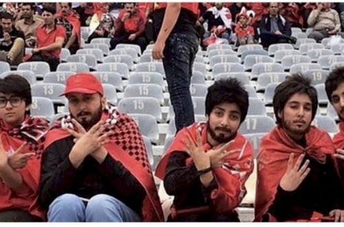 İranda saqqal taxıb stadiona gedən qızlardan son xəbər