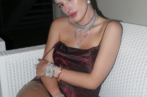 Uşaq seriallarının ulduzu 180 dərəcə dəyişdi - Porno film çəkən aktrisadan büsqaltersiz FOTOlar