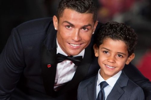 Роналду показал сыну дом своего детства и поверг его в шок