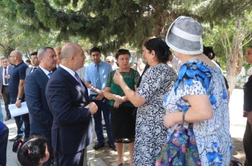 Nəsimi rayon İcra Hakimiyyətinin başçısı  səyyar qəbul keçirib