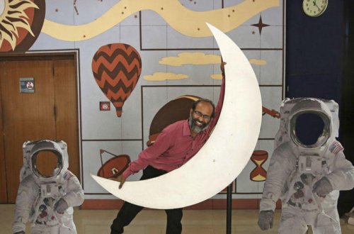 2650 km məsafədən ayın FOTOsu - Apollo krateri və Şərq dənizi hövzəsi görünür