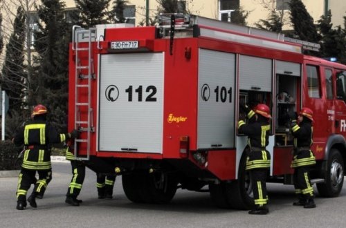 Пожар в пятиэтажном здании в Мингячевире, жильцы эвакуированы