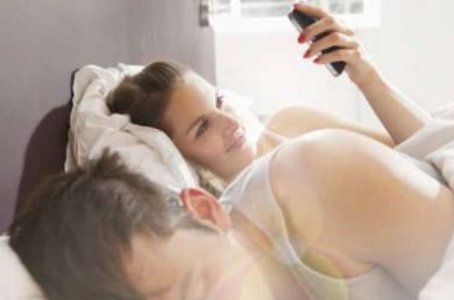 Ən çox hansı sahədə çalışan qadınlar xəyanət edir?  - Açıqlandı