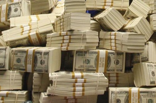 Soyğunçular valyutadəyişmə məntəqəsindən 2 milyon dollar apardılar