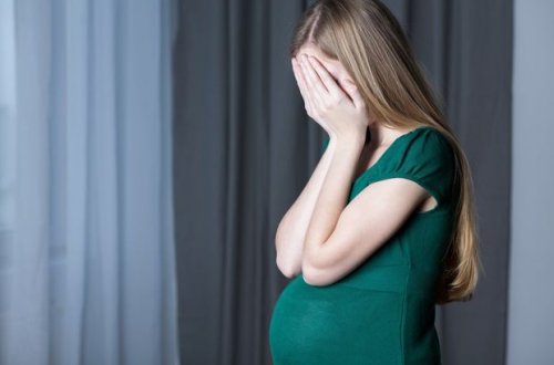 Azərbaycanda 15 yaşlı qız uşaq dünyaya gətirdi
