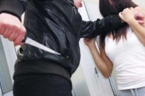 Bakıda ər arvadına 14, baldızına isə 5 bıçaq zərbəsi vurdu