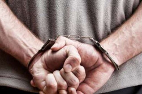 14 yaşlı uşaq atasını, ögey anasını və 3 qardaşını güllələdi - Dəhşətli cinayət