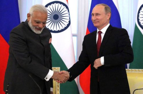 Putin Hindistanın Baş naziri ilə adada görüşdü