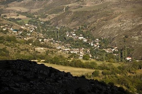 ŞOK !!! Göygöl rayonunda iki erməni tutuldu, kəndin fotolarını çəkirmişlər