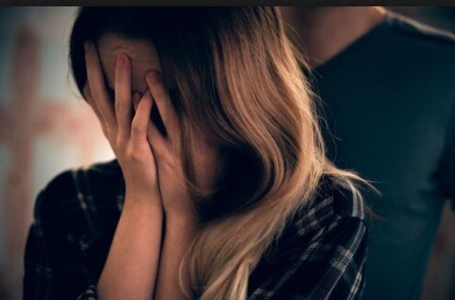 3 il əvvəl qızı evdən qaçan ana - 