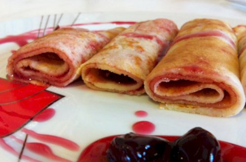 Müəllimlərinə spermalı krep yediriblər - 7 şagird həbs olundu