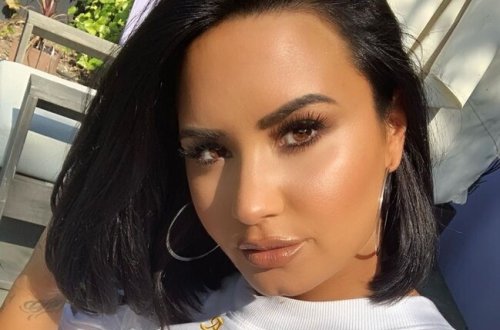 Sellülitli fotosunu paylaşıb üsyan etdi