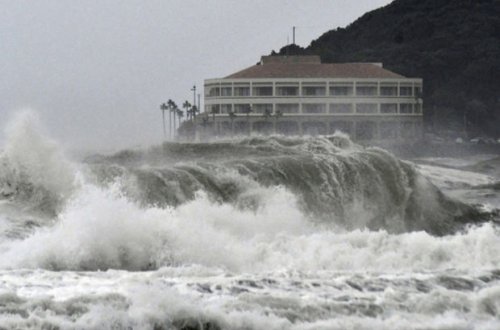 На Японию надвигается очередной тайфун