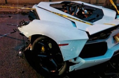 Lamborghini разорвало пополам - ВИДЕО