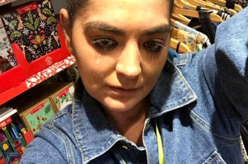 Geyim mağazasında BİABIRÇILIQ - Satıcı qız oğlanlarla cinsi əlaqədə olurmuş - FOTO