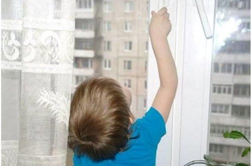 Bakıda FACİƏ - 4 yaşlı uşaq 8-ci mərtəbədən yıxılıb öldü