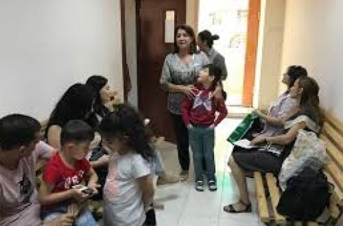 “XXI Əsrin Qadınları“ İctimai Birliyi uşaqlara psixoloji xidmət göstərir