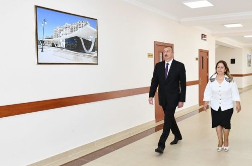 Prezident Bakıda 101 nömrəli məktəbdəki vəziyyətlə tanış oldu - FOTO