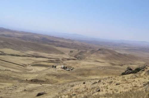 В Ярдымлы были обнаружены новые курганы бронзового и раннего железного веков - ФОТО