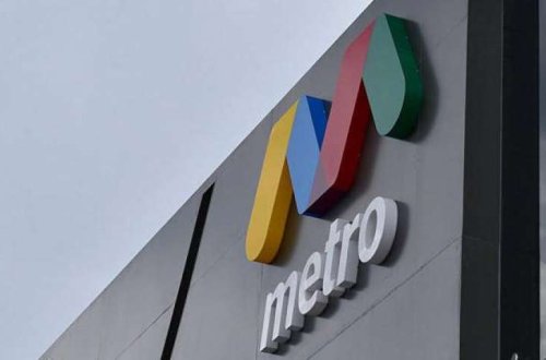 SON DƏQİQƏ: Metronun qarşısında ATIŞMA - Yaralılar var