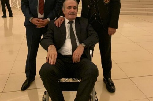 Xalq artisti tədbirə əlil arabasında gətirildi - Fotolar