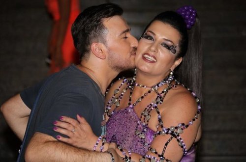 Elza Seyidcahanın iş adamı olan sevgilisi görün kim imiş?!