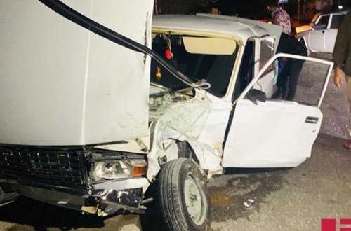 В Баку похитивший автомобиль мужчина попал в аварию – ФОТО/ВИДЕО