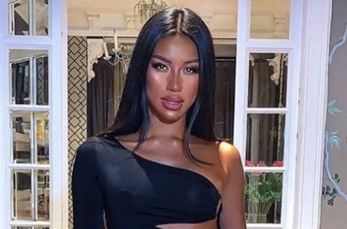 Покупатели высмеяли платье за невозможность носить его с бельем - ФОТО