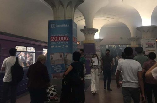 SON DƏQİQƏ: Bakı metrosunda həyəcanlı anlar: tüstülənmə oldu, qatar boşaldıldı (YENİLƏNİB)