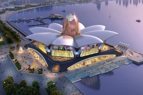 Кадры из строящегося на бакинском бульваре «Dəniz Mall»