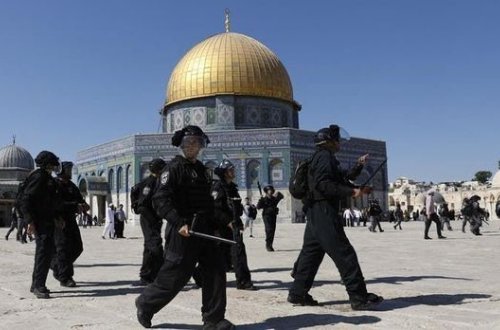 İsrail polisi naziri saxladı