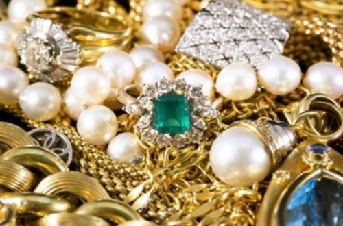 В Баку ограбили дом на 17 тысяч манатов