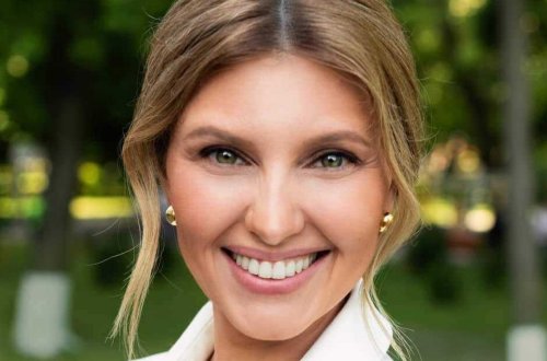 Супруга Зеленского пришла на обед первых леди в жилетке на голое тело - ФОТО