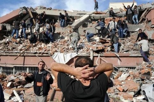 В Стамбуле произошло мощное землетрясение