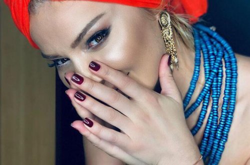 Müğənni əməliyyatla 