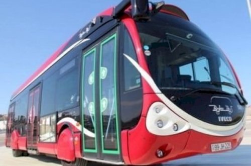 “BakuBus”un avtobusu ilə taksi toqquşdu