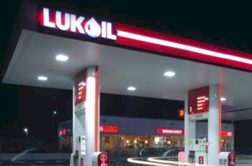 “Lukoyl”dan şikayət: 48 litrlik çənə 76 litr “benzin” vurdular - Foto